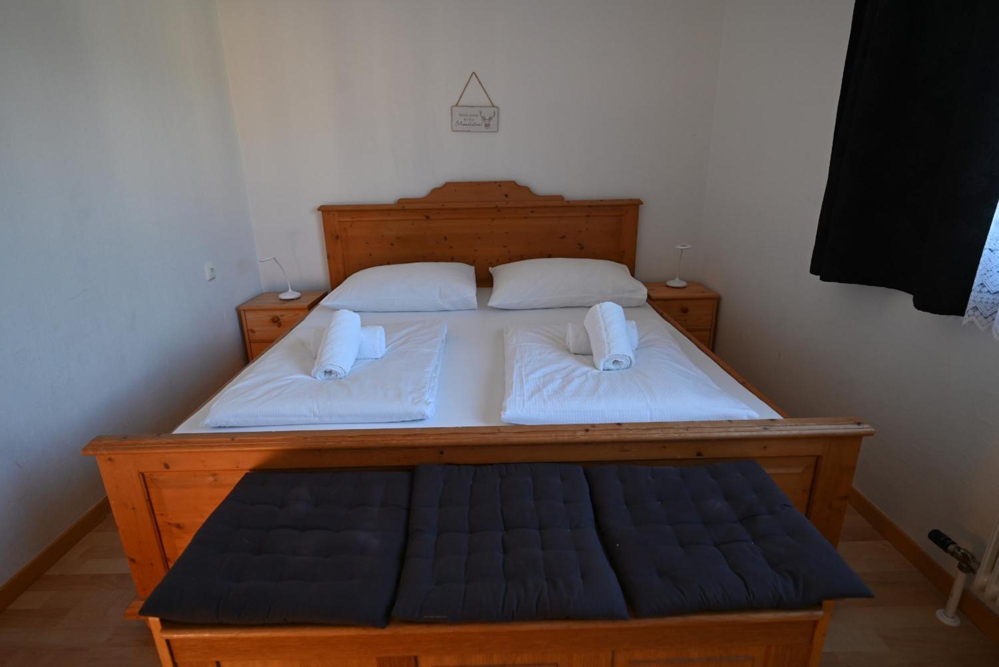Haus 3 Top 16 - LowBudget Apartment Kaprun Buitenkant foto